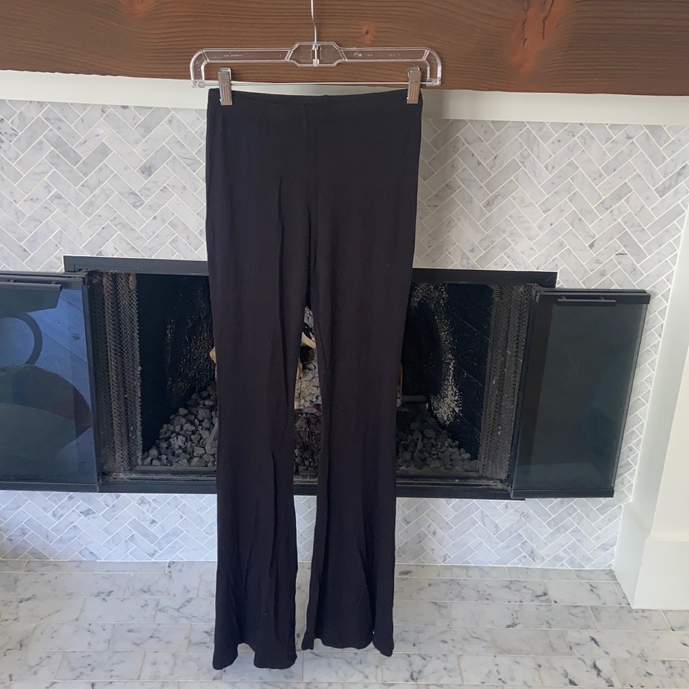 FASHION NOVA XS BLACK PANTS